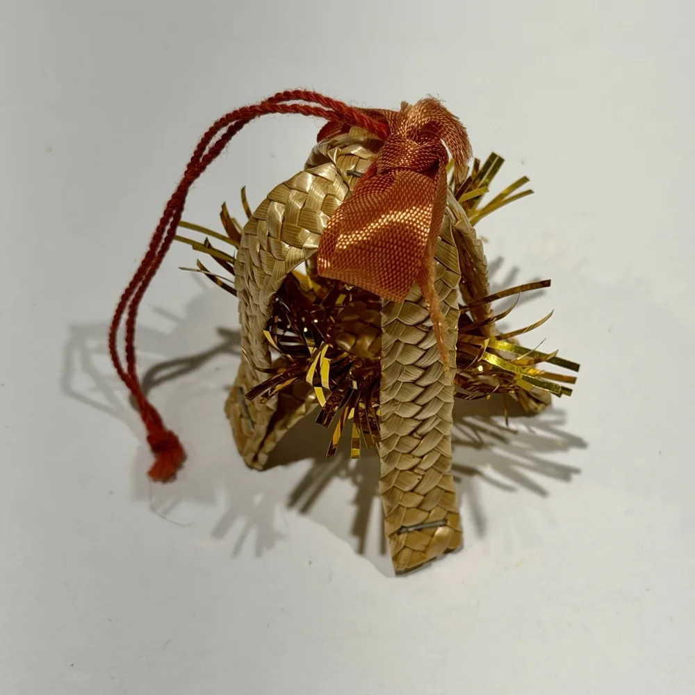 Vintage Woven Straw Bell Ornament Rustic Boho Farmhouse Kitschy Holiday Décor